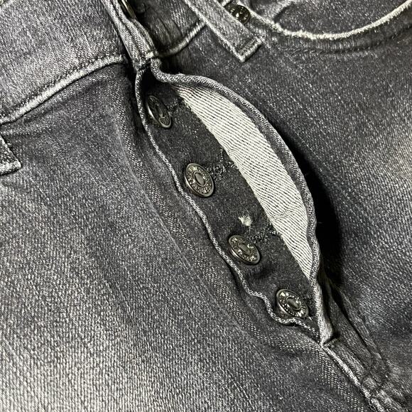 NWT 7‎ For All Mankind Black Distressed Denim Monroe Raw Cut Off Shorts Size 23 - Picture 7 of 8